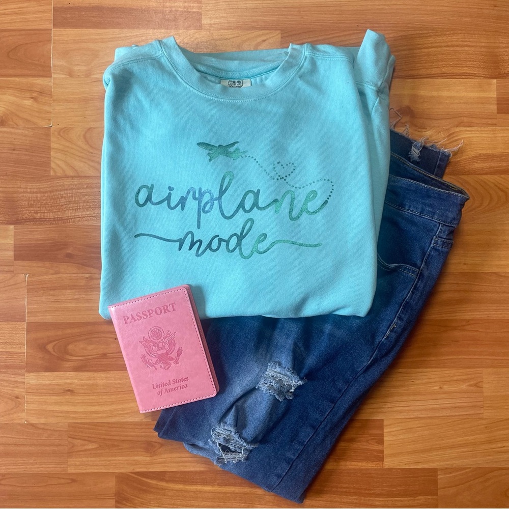 Custom Sweatshirt “Airplane Mode”